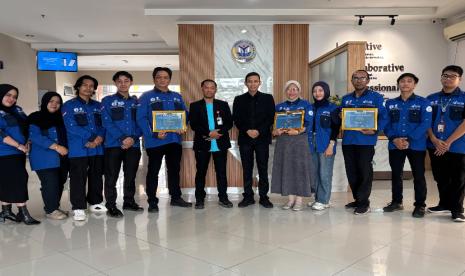 Tiga Mahasiswa UYM Tangerang Juara 2 Nasional Trading Saham Virtual 2026